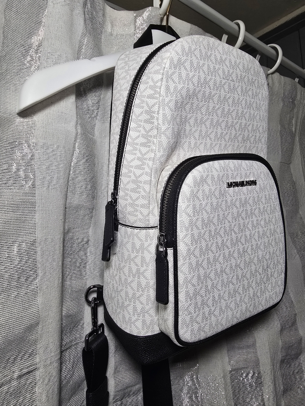 Michael Kors White Logo Crossbody Sling Bag with Black Trim - Picture 2 of 2